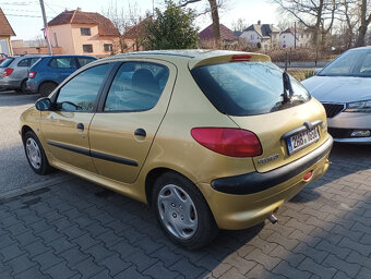 Peugeot 206 1.4 XT - automat - 4