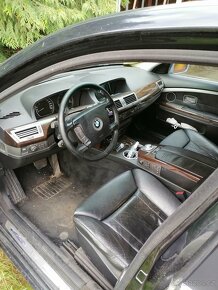 Bmw 745i e65 - 4