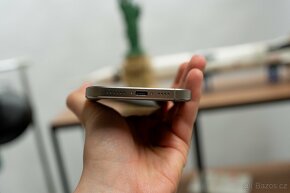 iPhone 16 Pro Max 256GB | Přírodní titán - 4