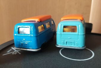 Matchbox - 2x Volkswagen Camper - 4