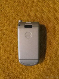 Kryt MOTOROLA V50 V3690  nový - 4