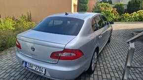 Škoda Superb 2,0 TSI 147 kW 2011 DSG ČR - 4