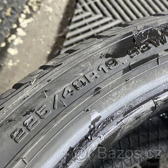 Zimní pneu 225/40 R19 100V GoodYear 6,5mm - 4