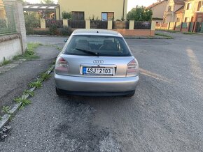 Audi A3 1.6i - 4