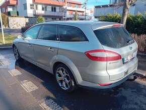 FORD MONDEO 1.8TDCI KOMBI GHIA 2009 - 4