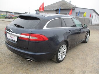 JAGUAR XF 2,2D 147kw Sportbrake Automat 12/2013 - 4