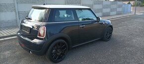 Mini Cooper 1.6I 88kW ORIG.124000KM r.v. 2009 2XKOLA - 4