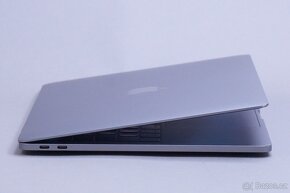 ZÁRUKA/Macbook Pro 13.3"I5 2.0GHZ/8GB RAM/256GB SSD/CZ - 4