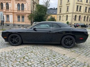 Dodge Challenger 3.6 V6 227kW - 4