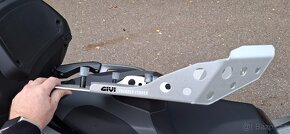 BMW F750/850/800/900GS - Givi kryt motoru (nový) - 4