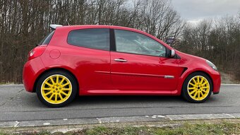 RENAULT CLIO RS 2.0i - 4