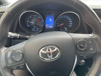 Toyota Auris 1,6D - 4D, r.v.2016 - 4