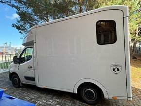 Paragan horsebox equistar 3 - 4