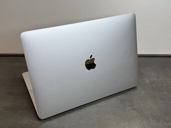 Macbook Pro 13" 2020 / M1 / 16GB / 512GB / Silver - 4