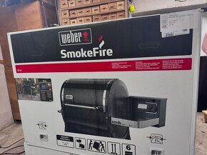 Peletový gril WEBER SMOKEFIRE EX4 GBS - 4