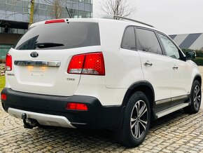 Kia Sorento 2.2 4x4 145KW AUTOMAT LED WEBASTO SERVISKA TAŽNÉ - 4