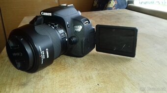 Canon EOS 700D - 4