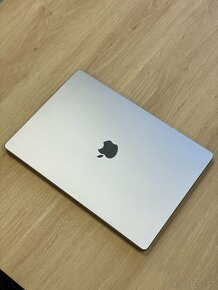 Macbook pro m1 pro 16 inch - 4