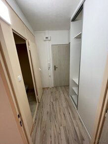 Pronájem bytu 1+kk (34 m²), ulice Česká, Most - 4