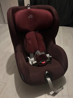 Sedačka Britax Römer trifix i-size - 4