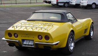 Chevrolet Corvette 350 Convertible - 4