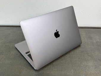 MacBook Pro 13" 2020 500GB / i5 / SG / 16GB - DPH - 4