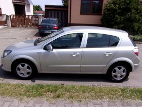 Opel Astra 1,6i 16V 77kW,provoz 7.2004, 5 dv, - 4