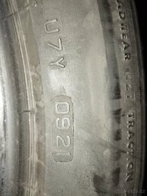 Prodám pneu 225/50 r 18 - 4