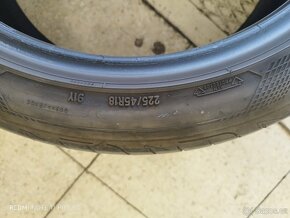 Pneu Goodyear R 18" - 4