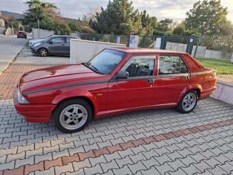 Alfa Romeo 75 2.0 TS - 4