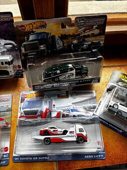 Hot wheels set - 4