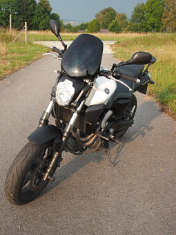 Yamaha MT-03 660 - 4