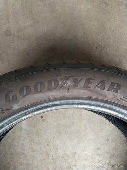 Pneu Goodyear - 4