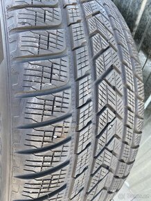 285/45 R21 Pirelli Scorpion Winter - 4