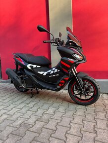 Aprilia SR GT 200 Replica - 4