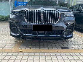 Přední lipo na BMW X7 - G07 - černý lesk - 4