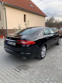 Jaguar xf 2.2 D - 4