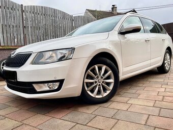 Škoda Octavie Combi Comfortline Stylle Navi málo km TopStav - 4