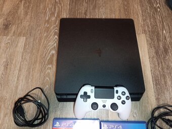 PS4 1tb Slim - 4