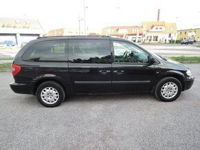 Chrysler Grand Voyager 2,8 CRD Aut StownGo 7.míst - 4