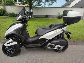 Piaggio MP3 300 Yourban - 4