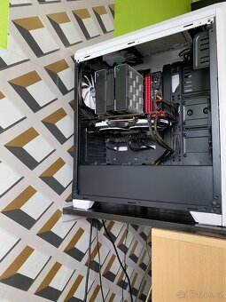 Ryzen 5 3600 gtx1080ti 4tb hdd 16gb ram - 4