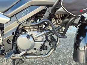 Suzuki DL 650 V-Strom 2005 - 4