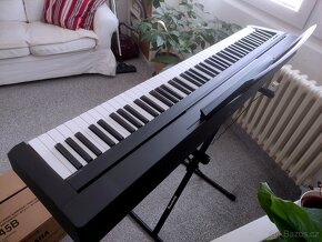 Stage piano Yamaha P-45 skvělý stav - 4