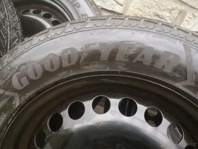 5x108 6,5Jx16 et50 Ford Focus a zimní 205/60/16 92H DOT 4120 - 4