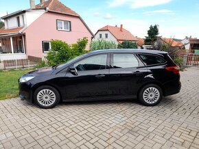 Prodám na ND Ford Focus combi 1.0 benzin - 4