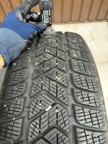 215/65 R17 99H M+S zimni Pirelli 6-7mm - 4