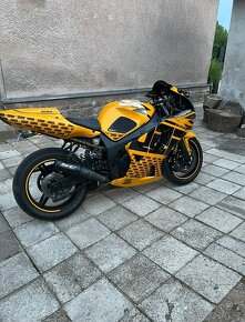 Suzuki gsxr 600 k1 25kw - 4