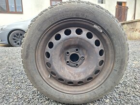 Zimní pneu 205/55 r16 vzorek 8mm s disky - 4