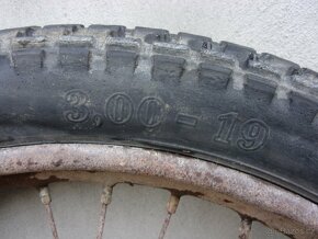Stará pneu Bata Super Sport - 4
